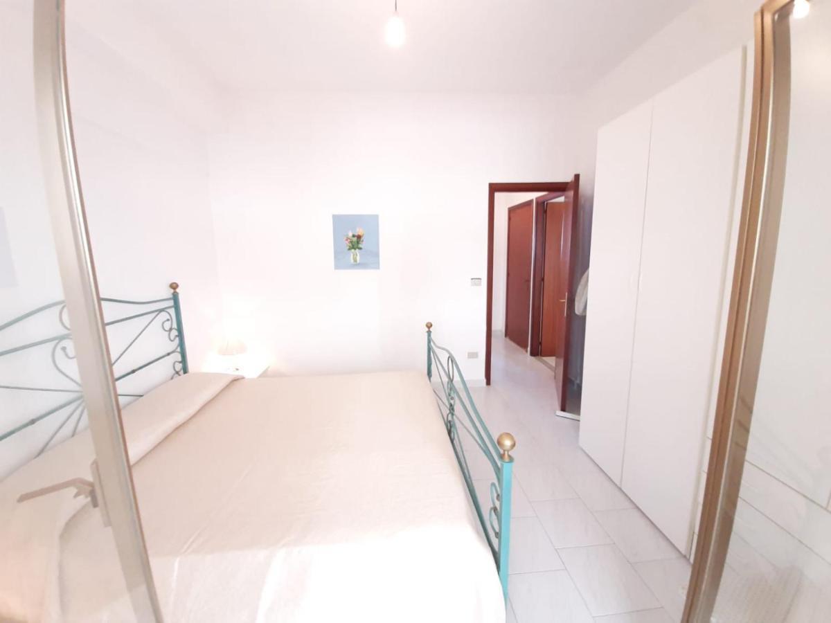 Casa Vacanze Andreana Lägenhet Letojanni Exteriör bild