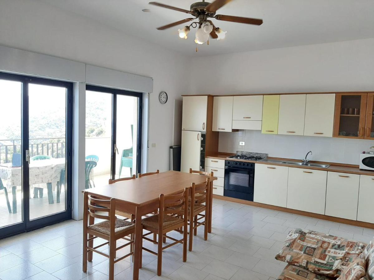 Casa Vacanze Andreana Lägenhet Letojanni Exteriör bild