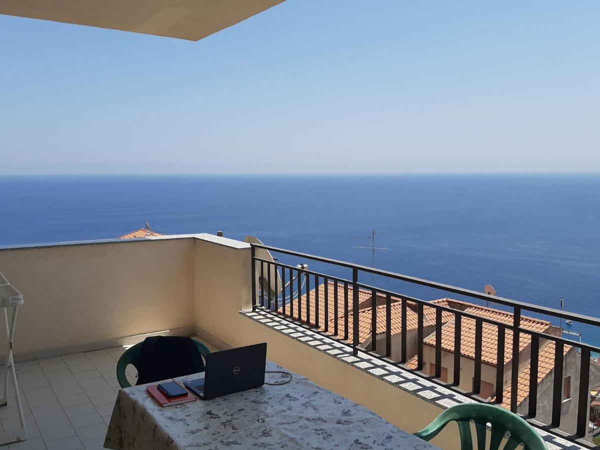 Casa Vacanze Andreana Lägenhet Letojanni Exteriör bild